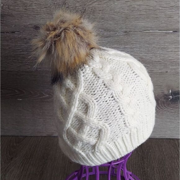 J Crew Factory Cable Knit Beanie Hat Faux-Fur Pom-Pom Ivory One Size - Picture 3 of 4